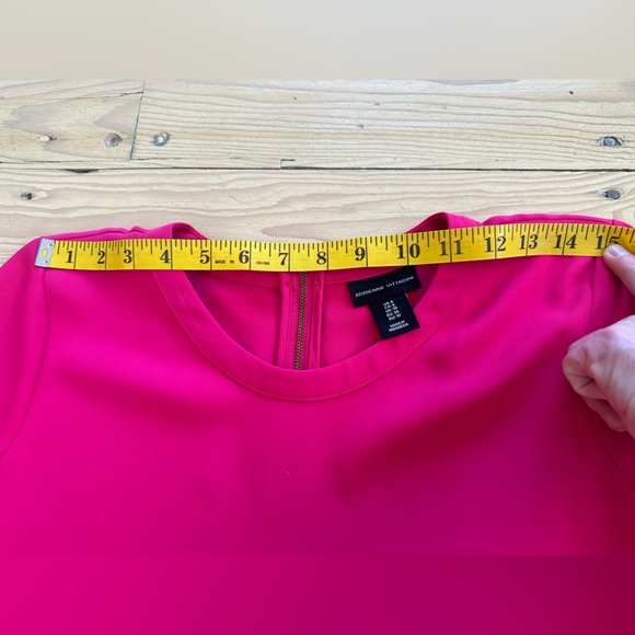 3/$15 Beautiful silky dress Adrianne Vittandi US 6 - Picture 3 of 9